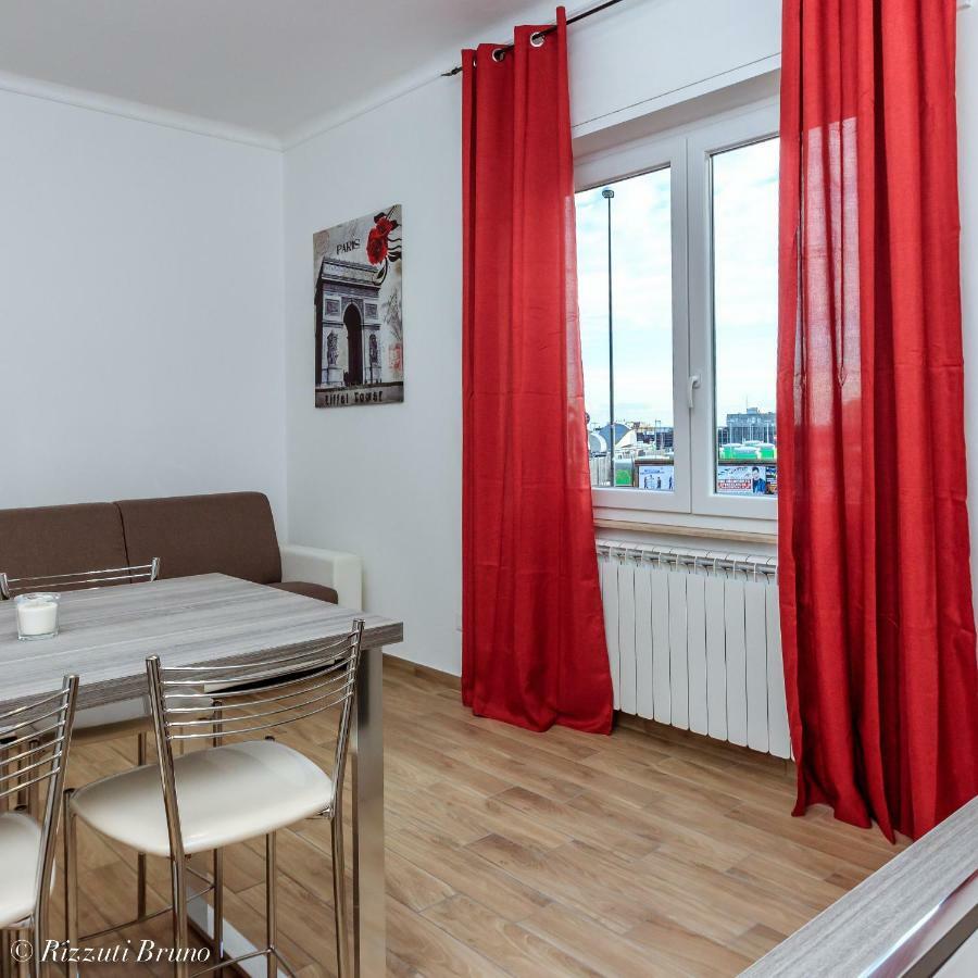 Апартаменты Happy House Савона Экстерьер фото